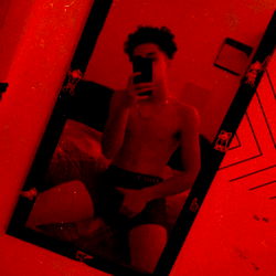 _Travis_Rivera_ photo