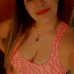 Sweet pritty modeling in a gym outfit