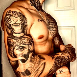 Papijohnny👅 photo