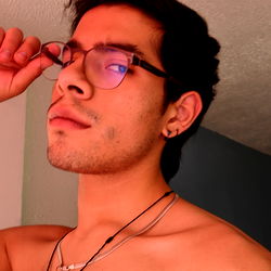 Gael Mtz | OnlyFans Model Sharing His Look