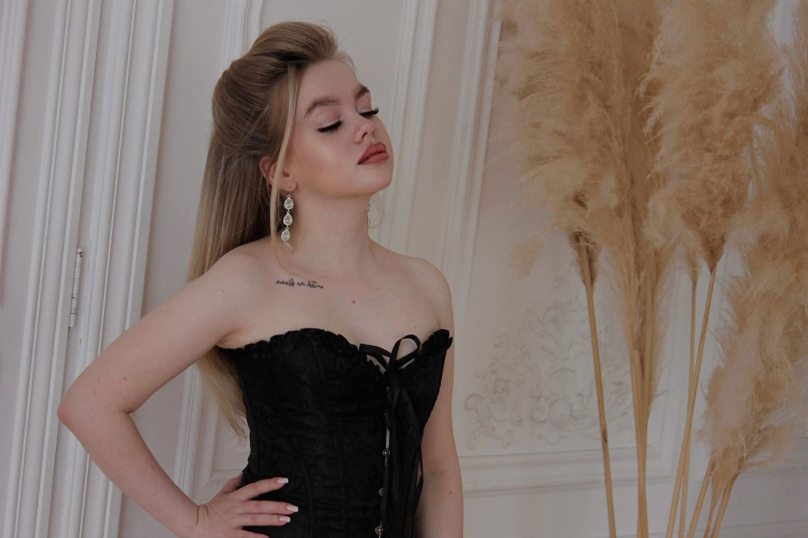 your mistress🖤 photo