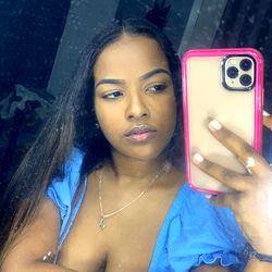 OnlyFans Model Ambar Hdz