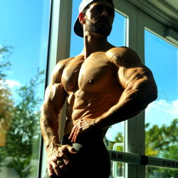 Musclebuttguy photo