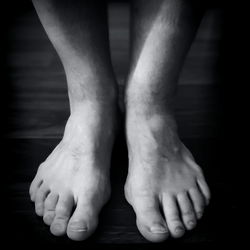 Onlyfans Model: A tus pies