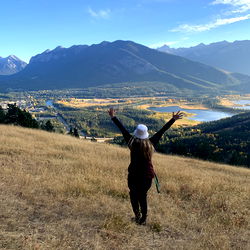 Exploring a Scenic Hiking Trail - Arlene