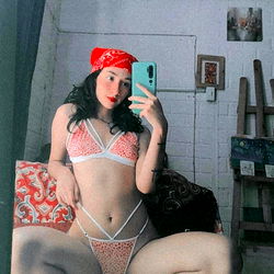 Emily Dàvid in Lingerie