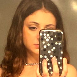 OnlyFans Model Amelia 🐰 💕 Posing in a Mirror with Her Cell Phone,