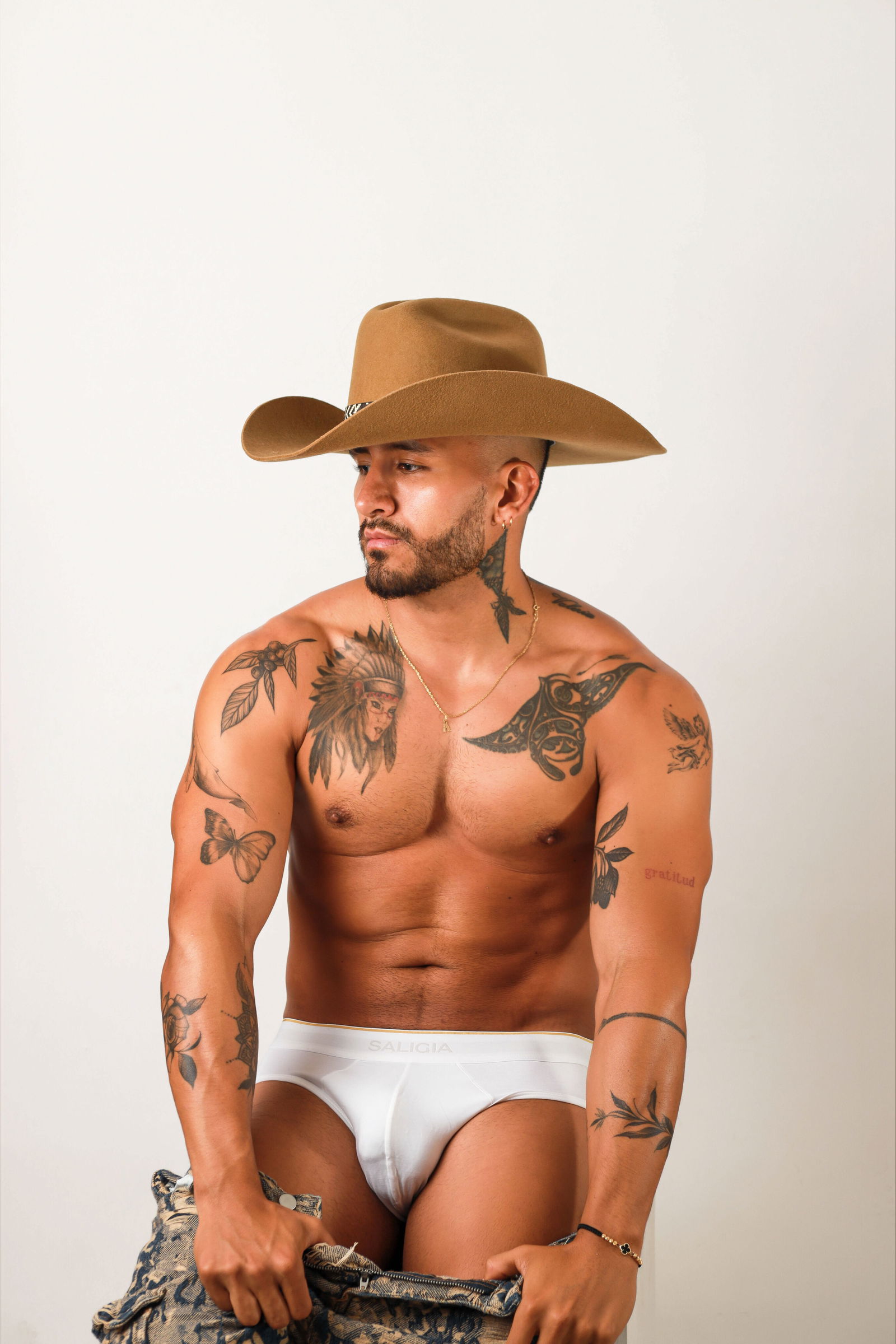 Andrés adames photo