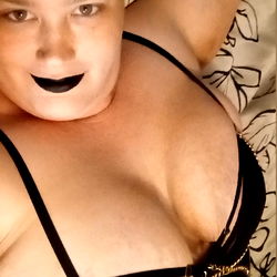 OnlyFans Model Sultreysiren Posing in Lingerie