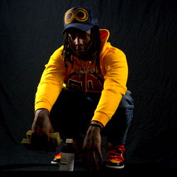 Acecito's Sleek and Cool Look