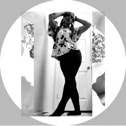 Strong and Confident Model in 2023 Photo