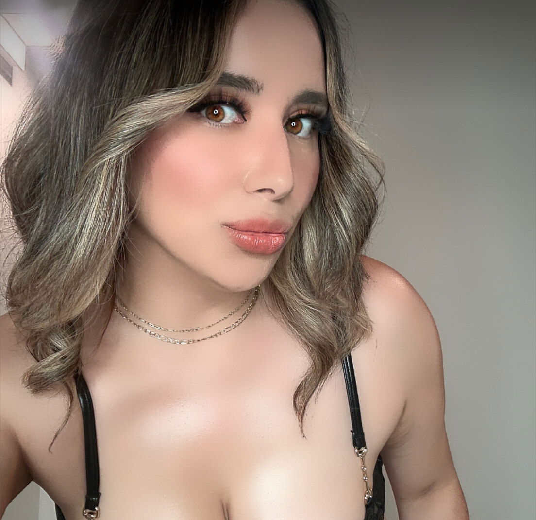 Heavenly Hazel ✨ photo