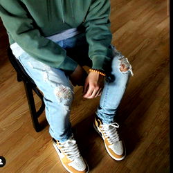 Fashionable Casual Look - Toronto