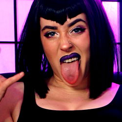 ᗩᑎYᗩ ᗷᖇᗩᗪᗪOᑕK photo