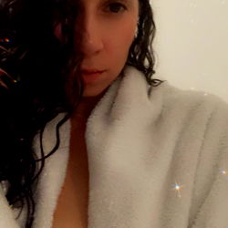 OnlyFans Lee, an International Model