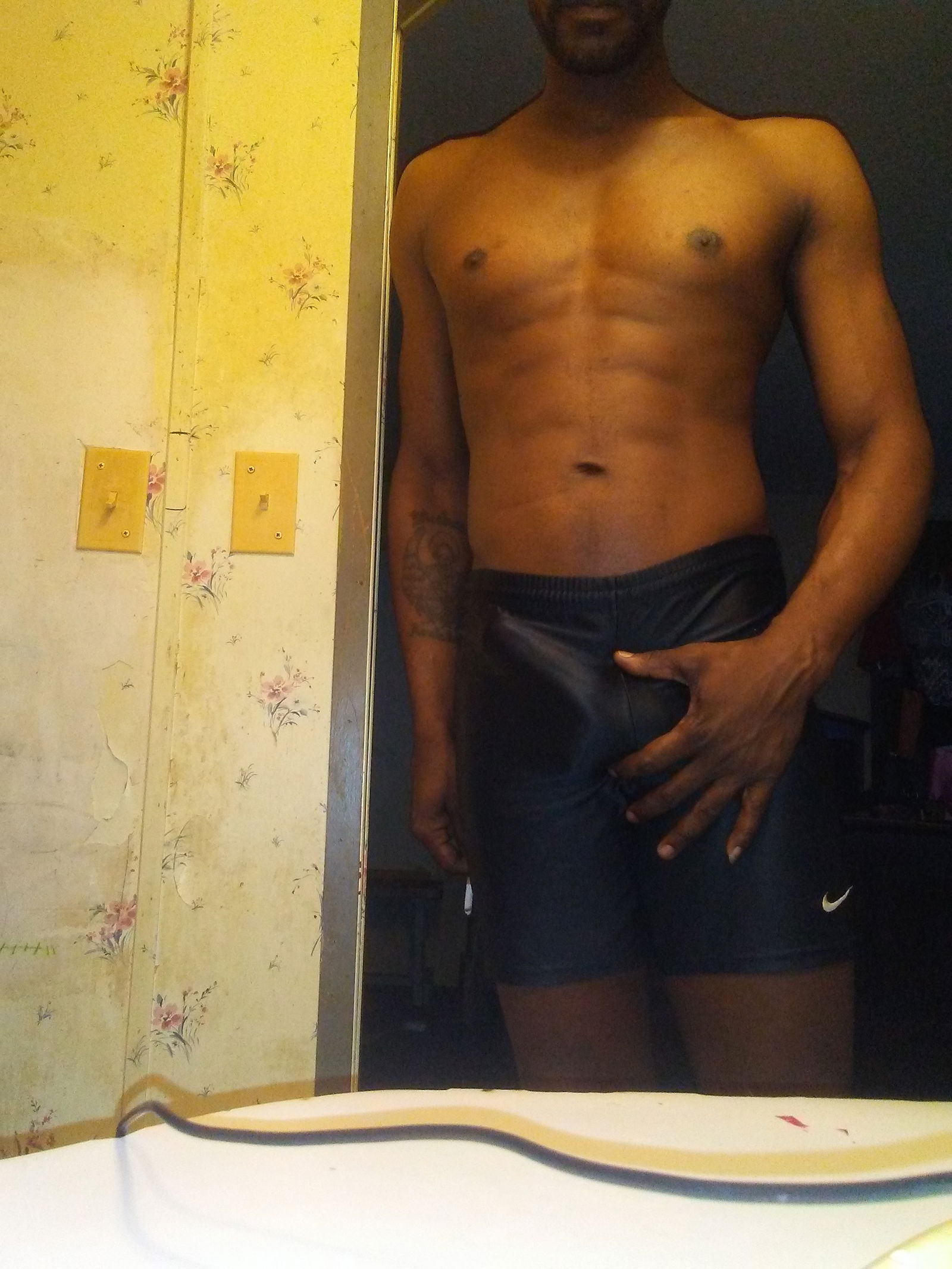 𝓜𝖎𝖐𝖊 B ɹǝʎɐls zsɐ photo