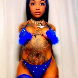 Sensational Philadelphia Model Mrsbabynasty Poses with Blue Lingerie
