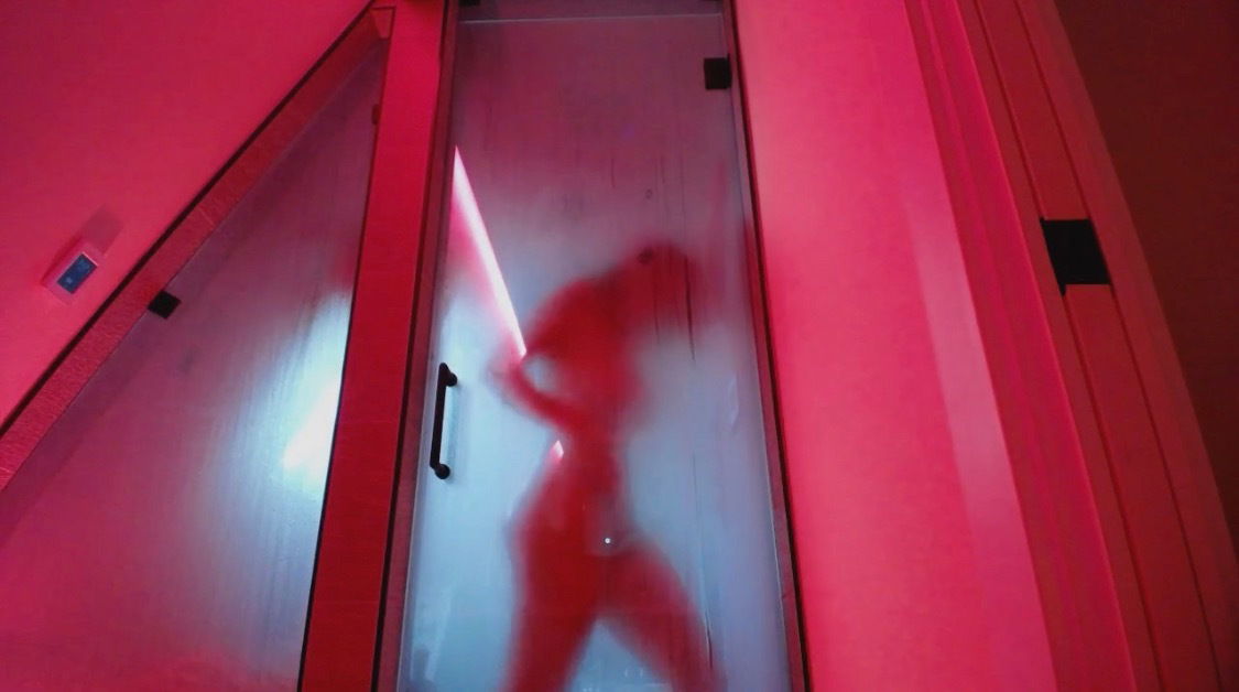 Taylor Vaughan photo