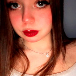 Amy Luna's Profile Picture