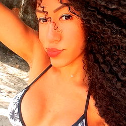 Amanda Ferrer, a stunning model from Italy