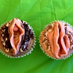 ๐ง๐ฐ๐๐ฉ๐ช photo