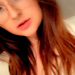 Candid Moment of Babygirl Model