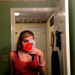 Nikki in casual streetwear