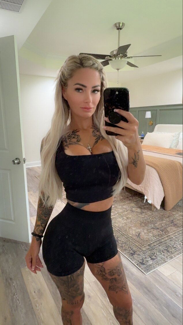 Lorin Roze 👸🏼🐎✨ photo