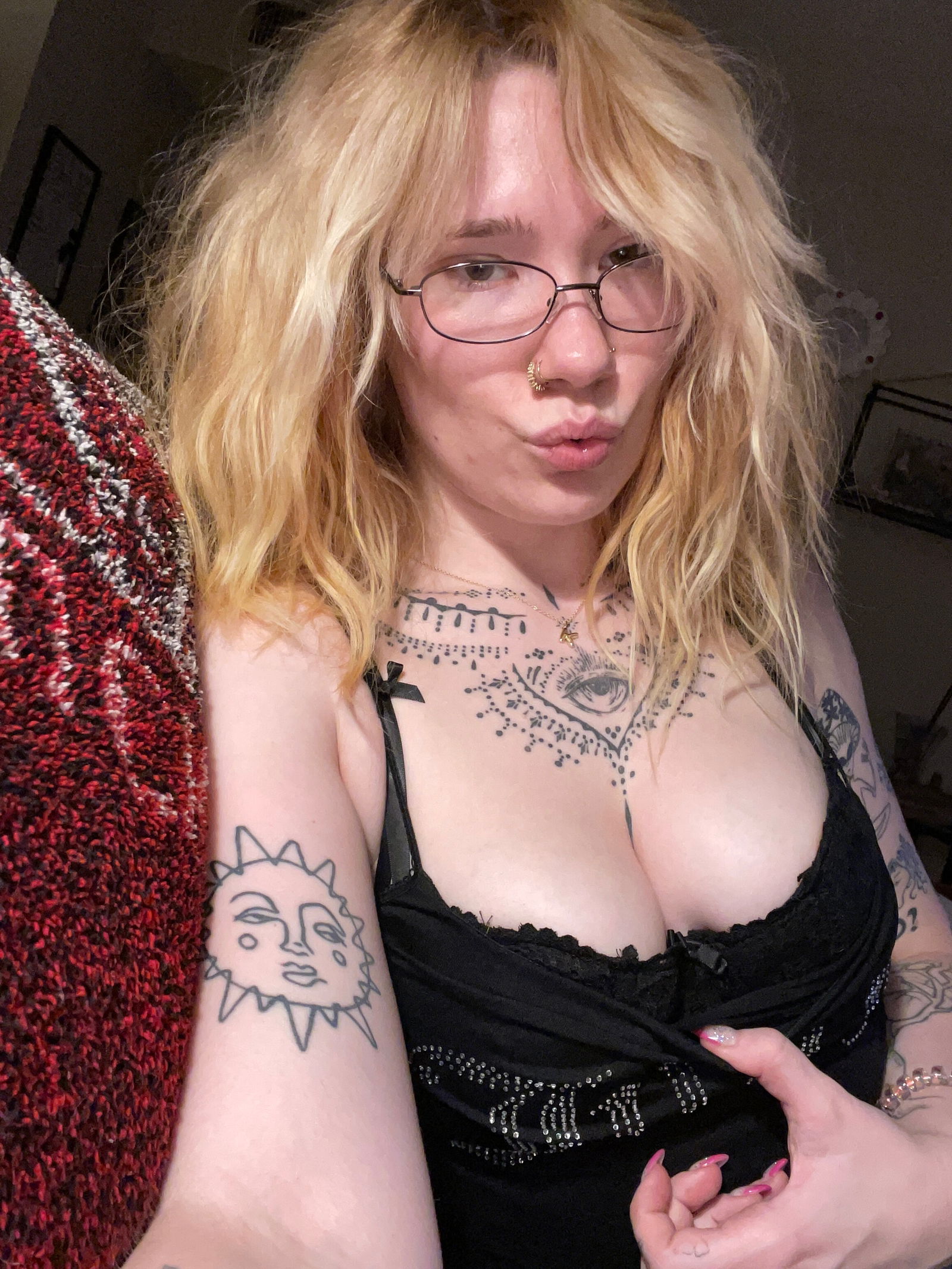 ⁺‧₊˚ ཐི⋆ivy⋆ཋྀ ˚₊‧⁺ photo