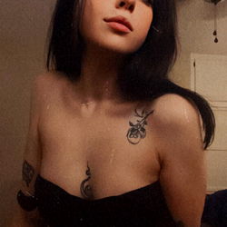 AbbyBlackCat in Seductive Vacation Photoshoot