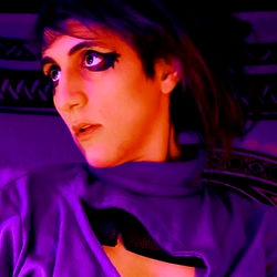 Alicyn Chainz: A Journey Through Euphoric Hues