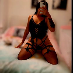 NaughtyWithAFatA$$😈💦 photo