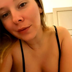 OnlyFans Model Martina from In Your Heart ❤️