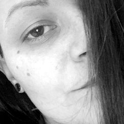 Alex, A Model with Style and Grace