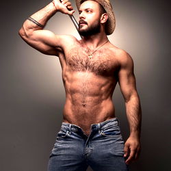 Sir Peter Top 2% photo