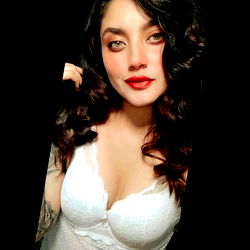 Colombian Model Alejja, Age 25