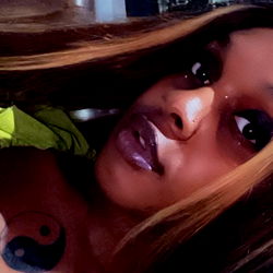 FREAKOFDAWEEKK photo