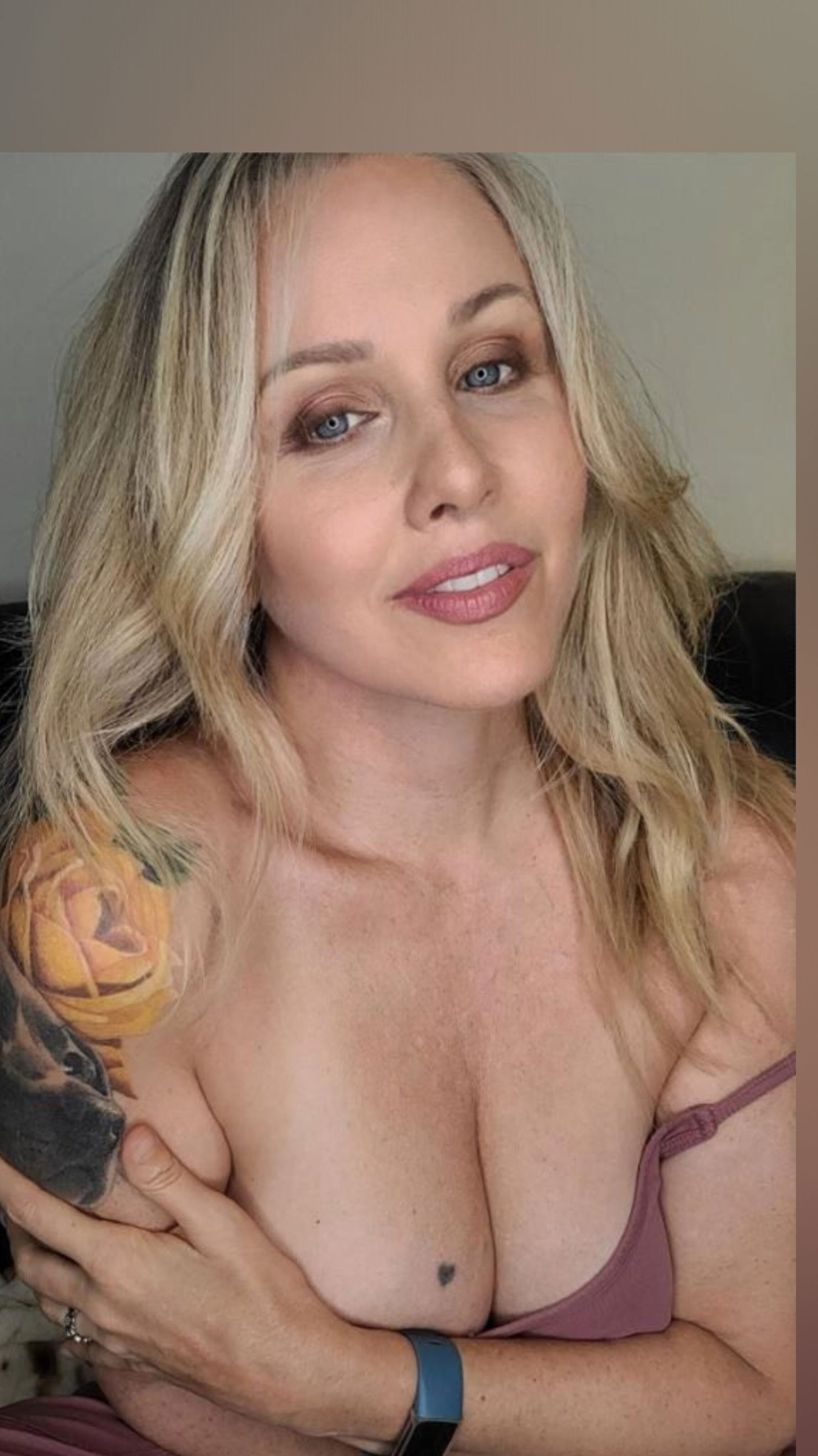 JuliaAnn 🫦 photo