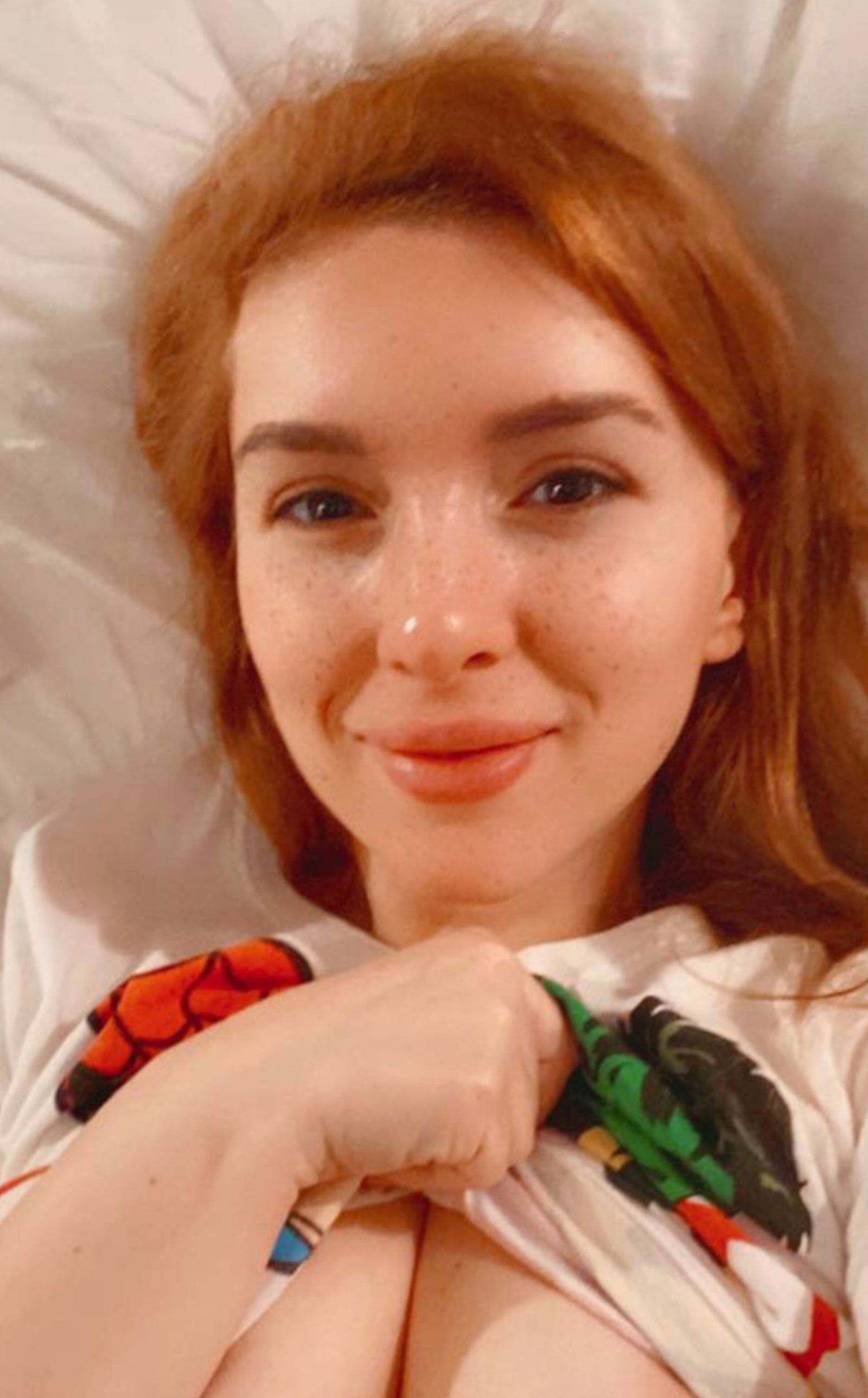 Your online girlfriend photo