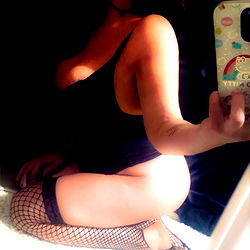 KinkyKrissiFree photo