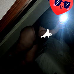 SassyStella, OnlyFans Model: A Captivating Image from Quebec, Canada 🇨🇦