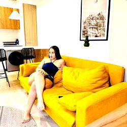 𝐊𝐄𝐋𝐋𝐘 𝐁𝐈𝐆 𝐀𝐒𝐒 ❤️🤗 photo