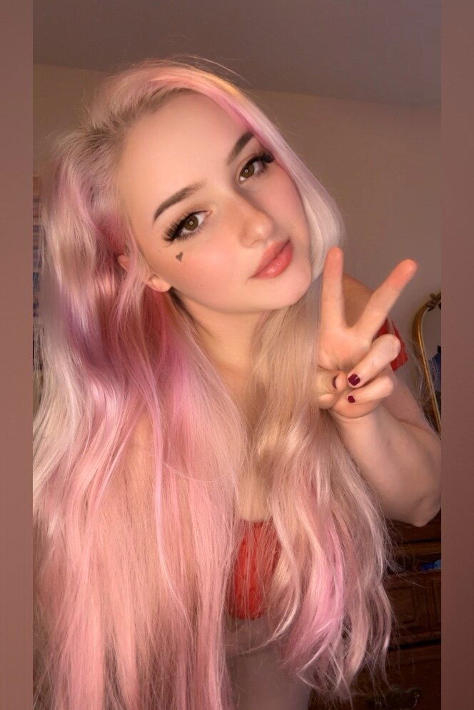 JessieMay💜 IM BOREDD 🍆💦 photo