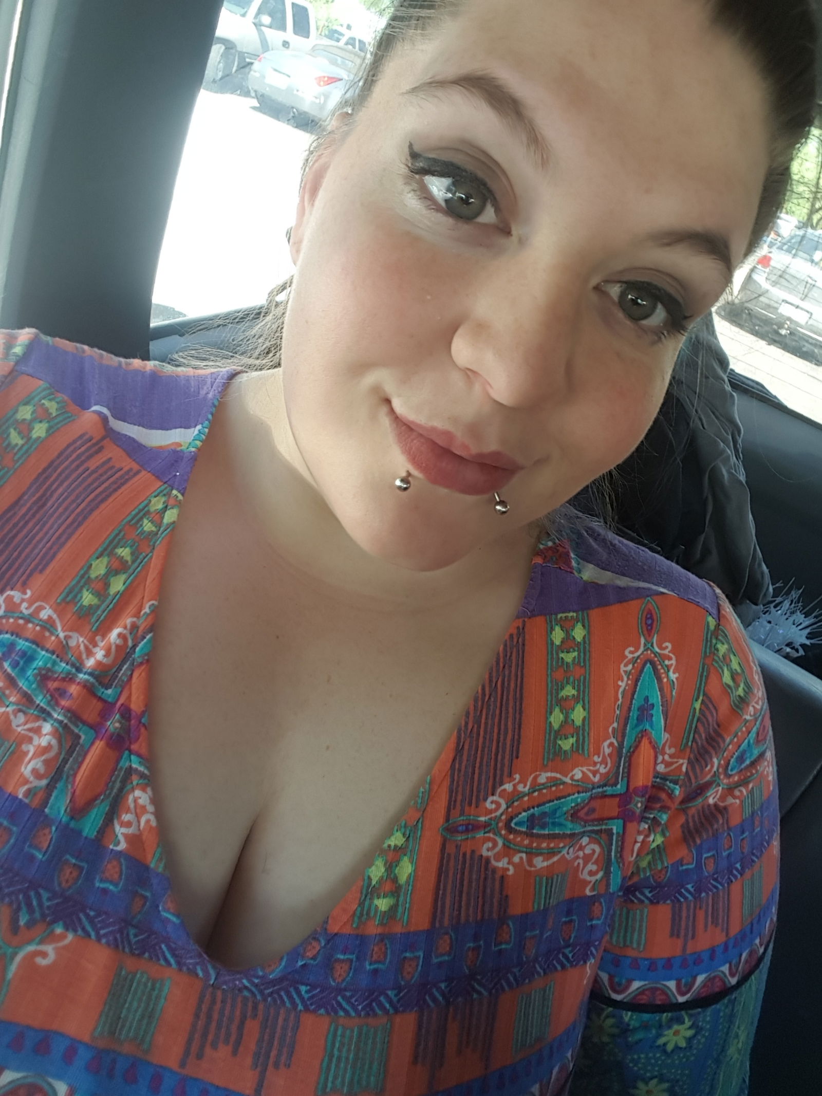 Aleshia Flower photo