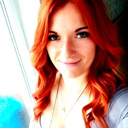 Amber Rouge - OnlyFans Model