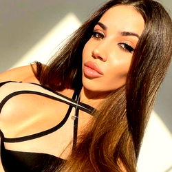 Michelle: Stunning OnlyFans Model,
