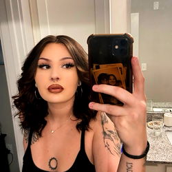 Trendy Instagram Model