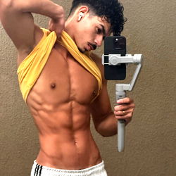 Aleffreitasof Fit and Fabulous