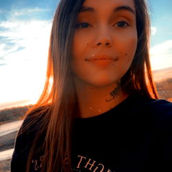 Sunshine, A Beautiful and Talented Photographer Capturing the World's Beauty