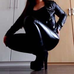 Elli, the OnlyFans Model in a Black Leather Outfit